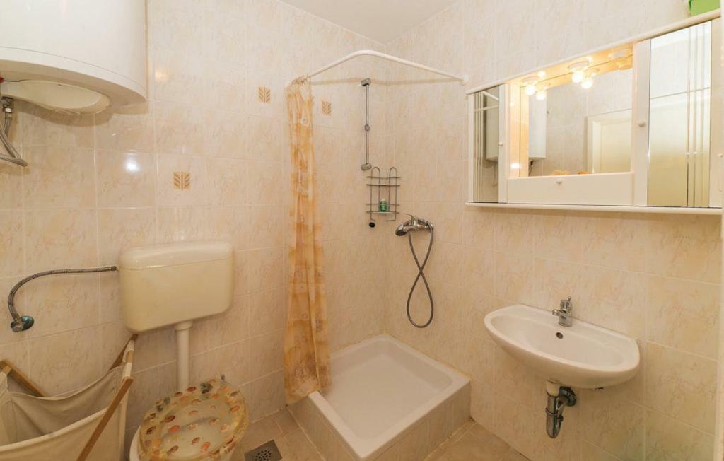 Apartment Diana - Great Location, Cosy 2 Bedroom, 2 Bathroom Apt ククリカ エクステリア 写真